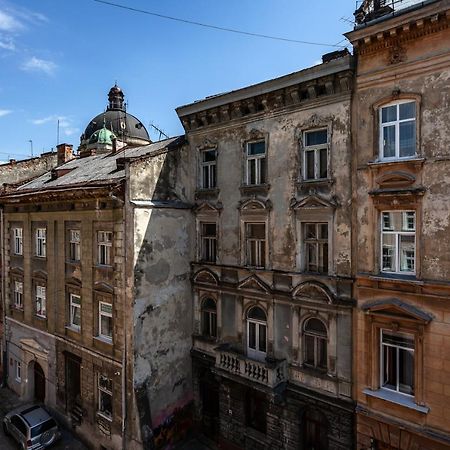 Four Bedrooms Apartment In The Heart Of Lviv Extérieur photo