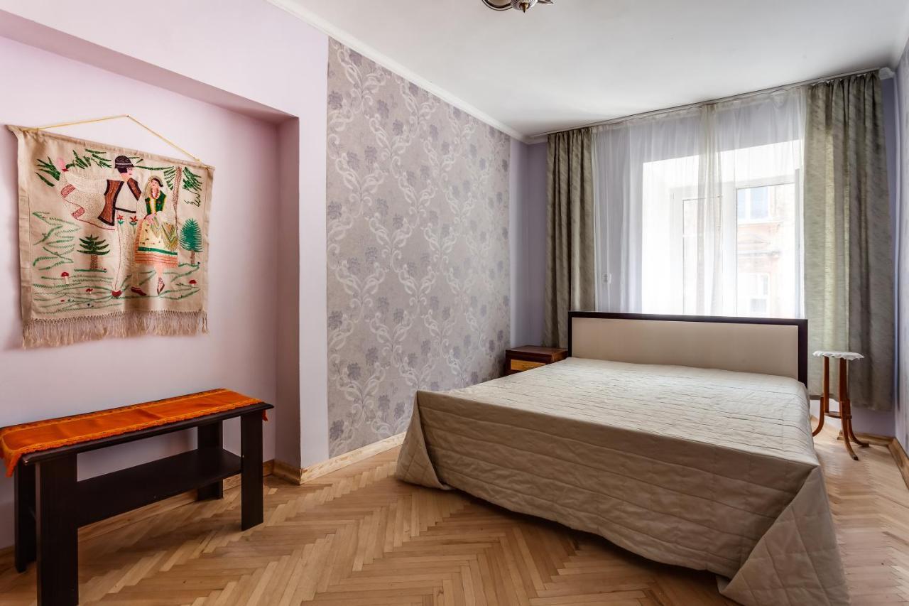 Four Bedrooms Apartment In The Heart Of Lviv Extérieur photo