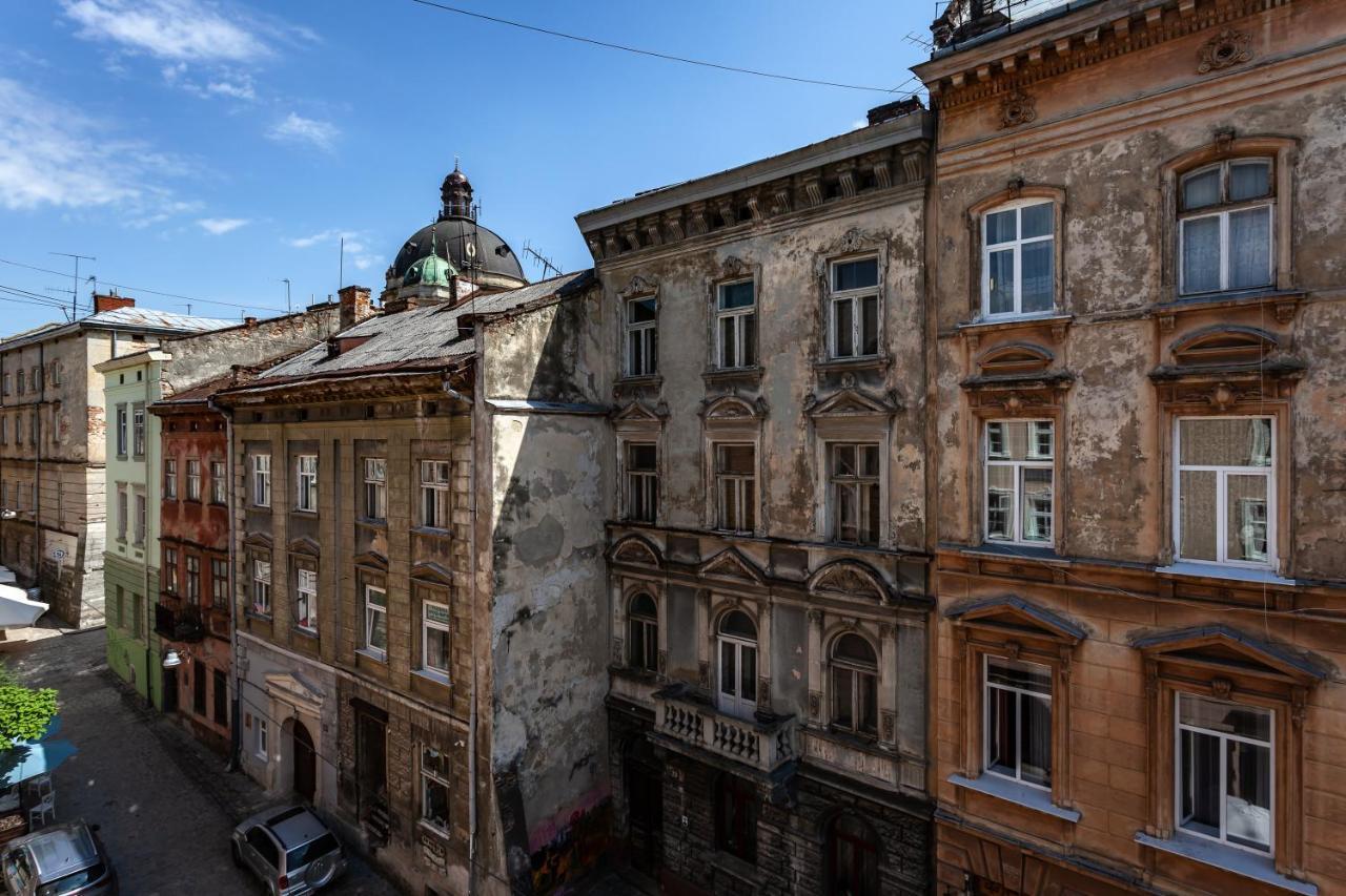 Four Bedrooms Apartment In The Heart Of Lviv Extérieur photo