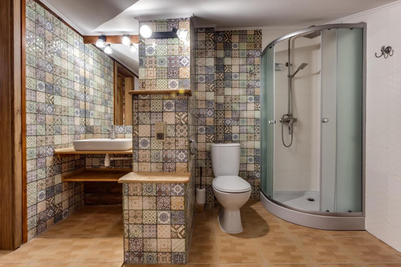 Four Bedrooms Apartment In The Heart Of Lviv Extérieur photo
